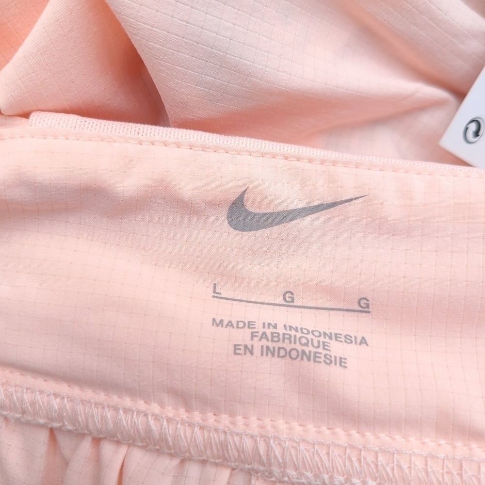 NWT Nike Running Division Side Zip Shorts, Size Large - Picture 6 of 15